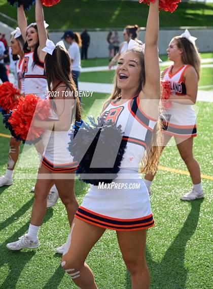 Thumbnail 1 in Bridgeland vs. Tomball (UIL 6A Regional Playoffs) photogallery.
