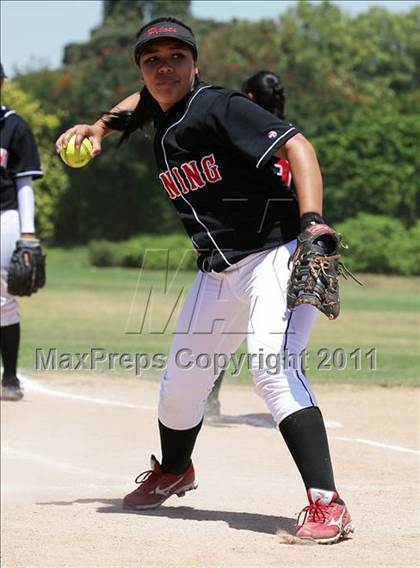 Thumbnail 2 in West vs. Banning (El Segundo Tournament) photogallery.