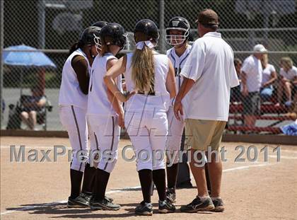 Thumbnail 3 in West vs. Banning (El Segundo Tournament) photogallery.