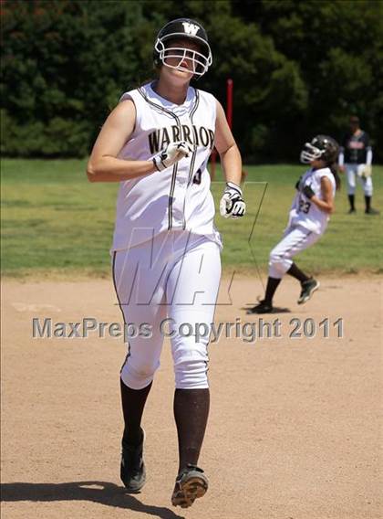 Thumbnail 3 in West vs. Banning (El Segundo Tournament) photogallery.