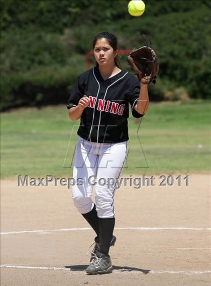 Thumbnail 3 in West vs. Banning (El Segundo Tournament) photogallery.