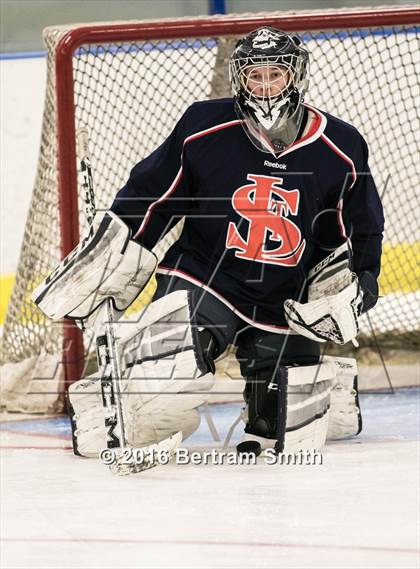 Thumbnail 1 in St. Lawrence Central @ Kenmore East (NYSPHSAA Division 2 Regional Final) photogallery.