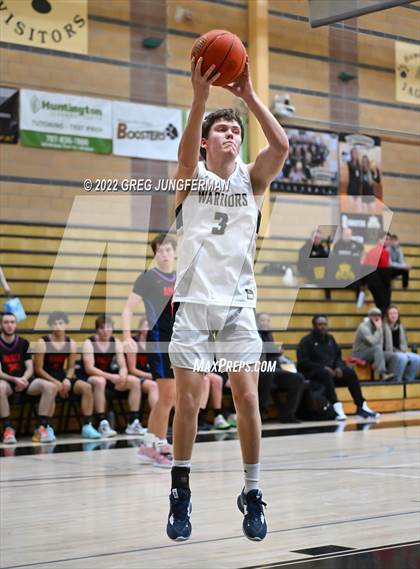 Thumbnail 2 in Analy vs. Del Norte (Windsor Holiday Shootout) photogallery.