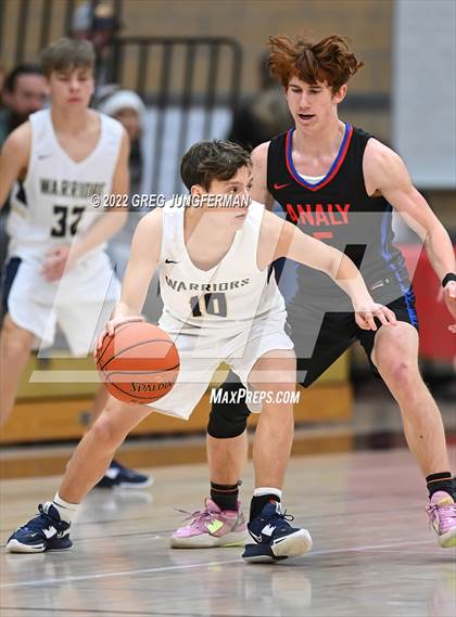 Thumbnail 2 in Analy vs. Del Norte (Windsor Holiday Shootout) photogallery.