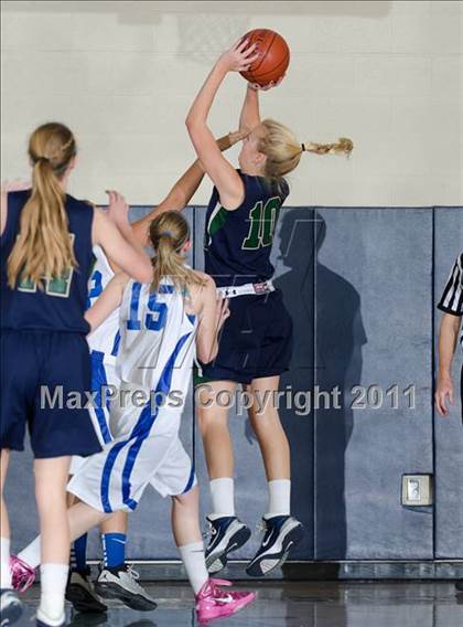 Thumbnail 1 in Bishop vs Del Norte (So Cal Holiday Prep Classic) photogallery.