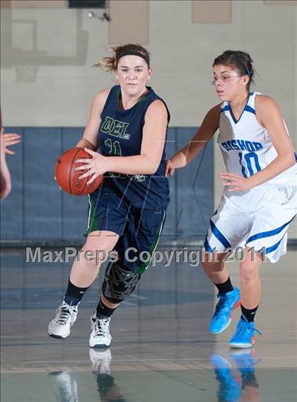 Thumbnail 1 in Bishop vs Del Norte (So Cal Holiday Prep Classic) photogallery.