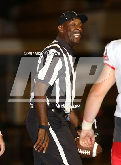 Thumbnail 2 in Harvard-Westlake vs. Garfield photogallery.