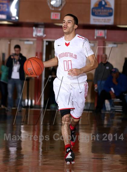 Thumbnail 2 in Mater Dei vs. Constitution (Tarkanian Classic) photogallery.