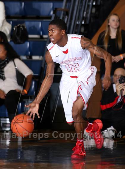 Thumbnail 1 in Mater Dei vs. Constitution (Tarkanian Classic) photogallery.