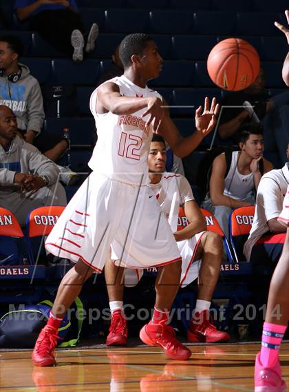Thumbnail 1 in Mater Dei vs. Constitution (Tarkanian Classic) photogallery.