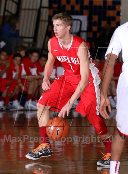 Thumbnail 3 in Mater Dei vs. Constitution (Tarkanian Classic) photogallery.