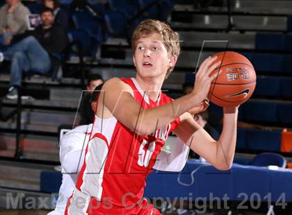 Thumbnail 3 in Mater Dei vs. Constitution (Tarkanian Classic) photogallery.