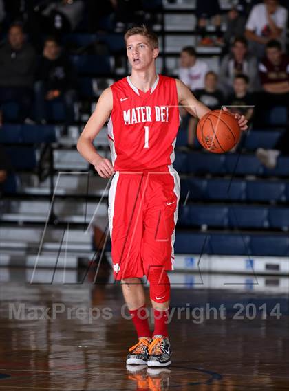 Thumbnail 2 in Mater Dei vs. Constitution (Tarkanian Classic) photogallery.