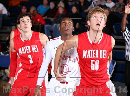 Thumbnail 2 in Mater Dei vs. Constitution (Tarkanian Classic) photogallery.