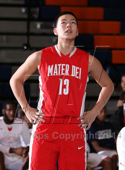 Thumbnail 1 in Mater Dei vs. Constitution (Tarkanian Classic) photogallery.