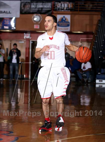 Thumbnail 3 in Mater Dei vs. Constitution (Tarkanian Classic) photogallery.