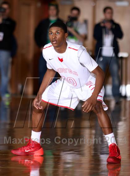 Thumbnail 2 in Mater Dei vs. Constitution (Tarkanian Classic) photogallery.