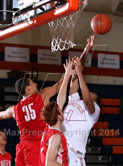 Thumbnail 1 in Mater Dei vs. Constitution (Tarkanian Classic) photogallery.