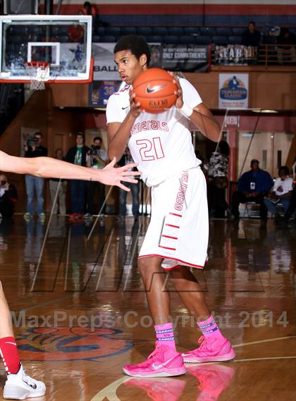 Thumbnail 3 in Mater Dei vs. Constitution (Tarkanian Classic) photogallery.