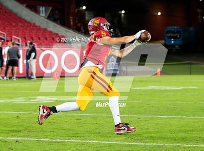 Thumbnail 1 in La Canada vs Polytechnic photogallery.