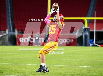 Thumbnail 2 in La Canada vs Polytechnic photogallery.