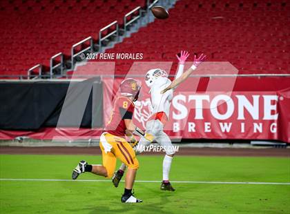 Thumbnail 1 in La Canada vs Polytechnic photogallery.