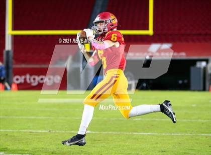 Thumbnail 1 in La Canada vs Polytechnic photogallery.