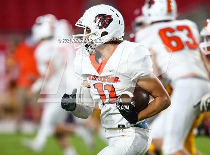 Thumbnail 2 in La Canada vs Polytechnic photogallery.