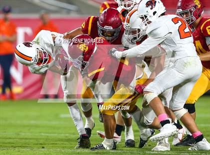 Thumbnail 3 in La Canada vs Polytechnic photogallery.