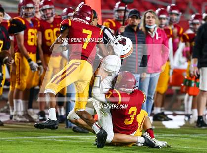 Thumbnail 3 in La Canada vs Polytechnic photogallery.