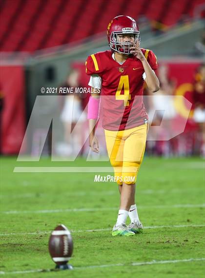 Thumbnail 3 in La Canada vs Polytechnic photogallery.