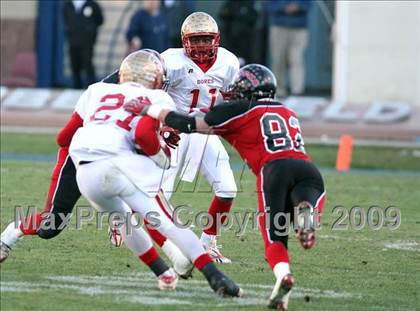 Thumbnail 1 in Lafayette vs. St. Stanislaus (MHSAA Class 4A Final) photogallery.
