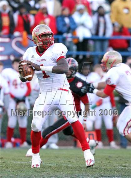 Thumbnail 2 in Lafayette vs. St. Stanislaus (MHSAA Class 4A Final) photogallery.