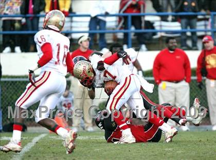 Thumbnail 1 in Lafayette vs. St. Stanislaus (MHSAA Class 4A Final) photogallery.