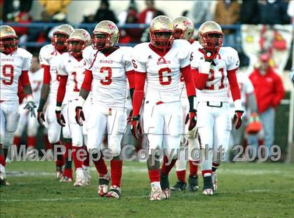 Thumbnail 2 in Lafayette vs. St. Stanislaus (MHSAA Class 4A Final) photogallery.