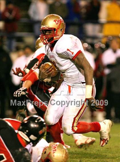 Thumbnail 1 in Lafayette vs. St. Stanislaus (MHSAA Class 4A Final) photogallery.