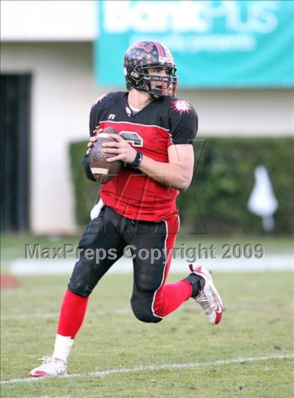 Thumbnail 3 in Lafayette vs. St. Stanislaus (MHSAA Class 4A Final) photogallery.