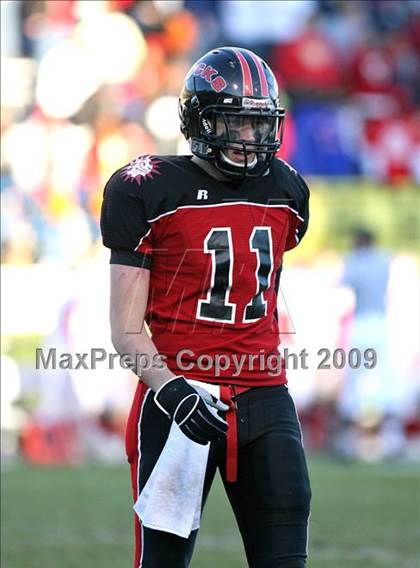 Thumbnail 1 in Lafayette vs. St. Stanislaus (MHSAA Class 4A Final) photogallery.