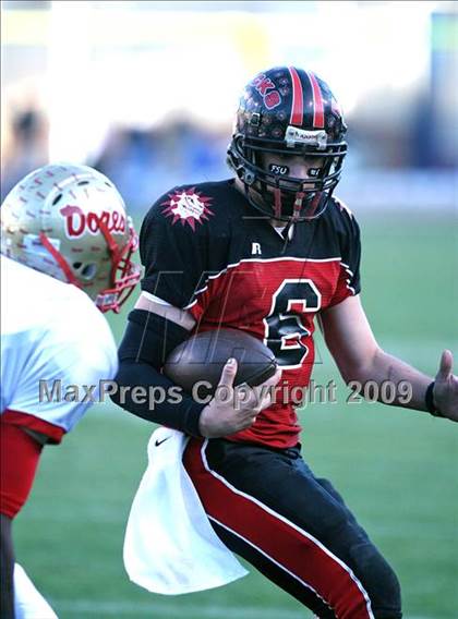 Thumbnail 1 in Lafayette vs. St. Stanislaus (MHSAA Class 4A Final) photogallery.