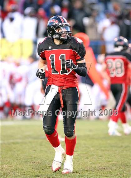 Thumbnail 2 in Lafayette vs. St. Stanislaus (MHSAA Class 4A Final) photogallery.
