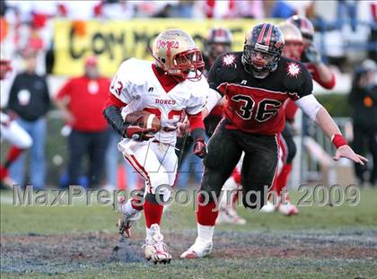 Thumbnail 1 in Lafayette vs. St. Stanislaus (MHSAA Class 4A Final) photogallery.