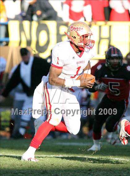 Thumbnail 3 in Lafayette vs. St. Stanislaus (MHSAA Class 4A Final) photogallery.
