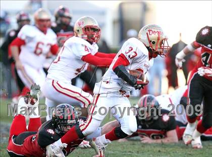Thumbnail 1 in Lafayette vs. St. Stanislaus (MHSAA Class 4A Final) photogallery.