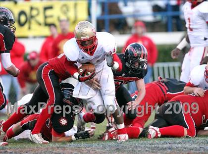 Thumbnail 3 in Lafayette vs. St. Stanislaus (MHSAA Class 4A Final) photogallery.