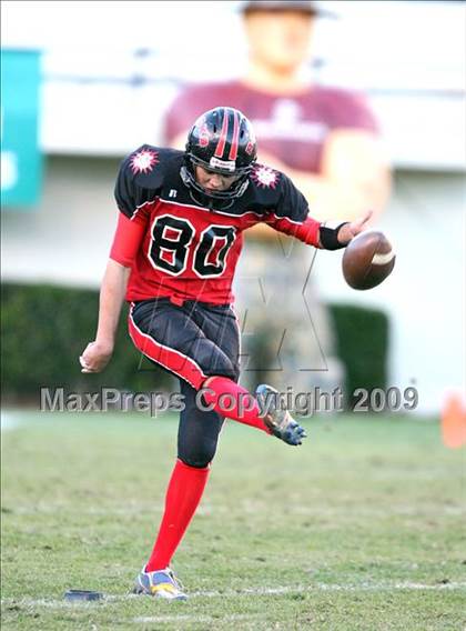 Thumbnail 1 in Lafayette vs. St. Stanislaus (MHSAA Class 4A Final) photogallery.