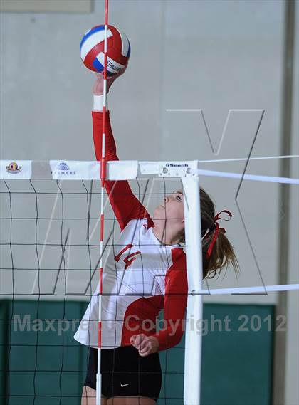 Thumbnail 2 in Cathedral Catholic vs. Campolindo (CIF State D3 Final) photogallery.