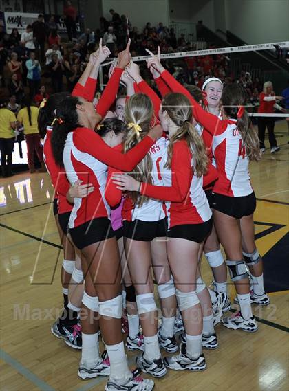 Thumbnail 2 in Cathedral Catholic vs. Campolindo (CIF State D3 Final) photogallery.