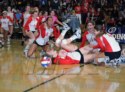 Thumbnail 3 in Cathedral Catholic vs. Campolindo (CIF State D3 Final) photogallery.