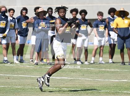 Thumbnail 3 in St. Bonaventure vs. Millikan (South County Tournament) photogallery.