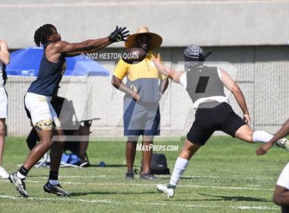 Thumbnail 3 in St. Bonaventure vs. Millikan (South County Tournament) photogallery.